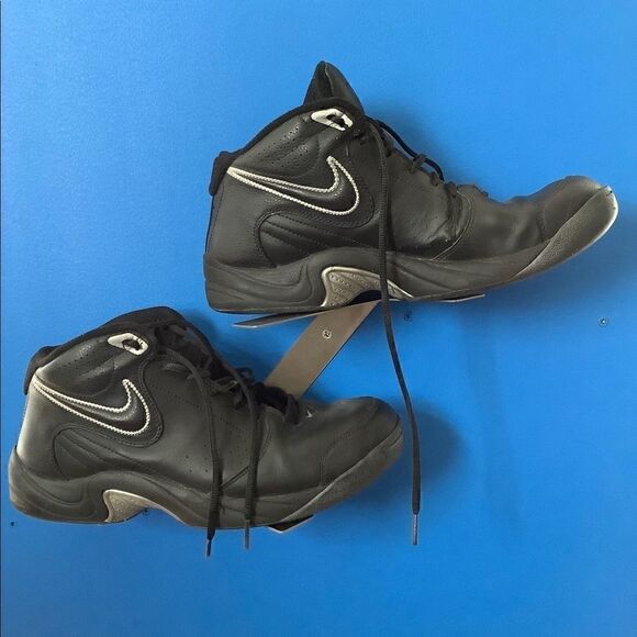 Nike Overplay V Black Silver White Basketball Shoe main image 5
